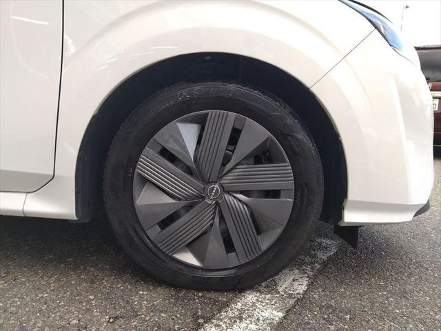 ノート Ｘ　ＦＯＵＲ☆禁煙車☆ナビ☆ＴＶ☆プロパイロット☆４ＷＤ☆　純正９型ナビ☆フルセグＴＶＢｌｕｅｔｏｏｔｈ☆ＵＳＢ接続☆プロパイロット☆４ＷＤ☆エマージェンシーブレーキ☆アダプティブクルーズコントロール☆アラウンドビューモニター☆デジタルインナーミラー☆試乗ＯＫ（5枚目）