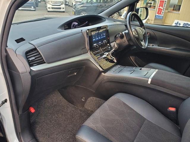 エスティマハイブリッド アエラス　プレミアム☆ガラスルーフ☆トヨタセーフティセンス☆　４ＷＤ☆９インチナビ☆Ｂｌｕｅｔｏｏｔｈ☆後席モニター☆バックカメラ☆ビルトインＥＴＣ２．０☆両側パワースライドドア☆パワーバックドア☆ＴＲＤフロントスポイラー☆衝突軽減ブレーキ☆試乗ＯＫ☆禁煙車☆（34枚目）