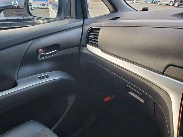 エスティマハイブリッド アエラス　プレミアム☆ガラスルーフ☆トヨタセーフティセンス☆　４ＷＤ☆９インチナビ☆Ｂｌｕｅｔｏｏｔｈ☆後席モニター☆バックカメラ☆ビルトインＥＴＣ２．０☆両側パワースライドドア☆パワーバックドア☆ＴＲＤフロントスポイラー☆衝突軽減ブレーキ☆試乗ＯＫ☆禁煙車☆（47枚目）