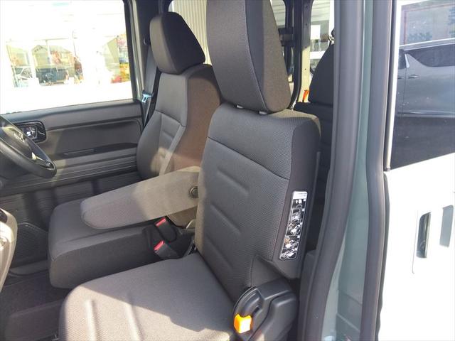 N-VAN ファン・ターボ☆ホンダセンシング☆登録済み未使用車☆ LEDヘッドライト☆LEDフォグランプ☆スマートキー☆プッシュスタート☆リアソナーセンサー☆衝突軽減ブレーキ☆前後誤発進抑制機能☆路外逸脱抑制機能☆アダプティブクルーズコントロール☆オートハイビーム☆(5枚目)