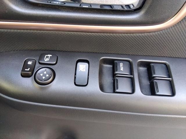 ワゴンＲスマイル ハイブリッドＸ☆スズキセーフティサポート☆禁煙車☆　８インチナビ☆Ｂｌｕｅｔｏｏｔｈ☆全方位カメラ☆シートヒーター☆ＬＥＤヘッドライト☆ＥＴＣ☆両側パワースライドドア☆スマートキー☆プッシュスタート☆純正オプションエアロ☆衝突軽減ブレーキ☆試乗ＯＫ☆（61枚目）