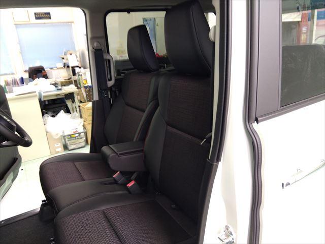 スペーシアカスタム ハイブリッドＸＳターボ☆デュアルセンサーブレーキ☆未使用車☆　４ＷＤ☆ターボ☆全方位モニター付メモリーナビ☆スマホ連携☆パーキングセンサー☆両側パワースライドドア☆シートヒーター☆ステアリングヒーター☆ＬＥＤヘッドライト＆フォグ☆アダプディブクルーズコントロール（6枚目）