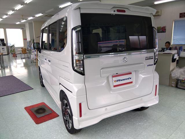 スペーシアカスタム ハイブリッドＸＳターボ☆デュアルセンサーブレーキ☆未使用車☆　４ＷＤ☆ターボ☆全方位モニター付メモリーナビ☆スマホ連携☆パーキングセンサー☆両側パワースライドドア☆シートヒーター☆ステアリングヒーター☆ＬＥＤヘッドライト＆フォグ☆アダプディブクルーズコントロール（8枚目）