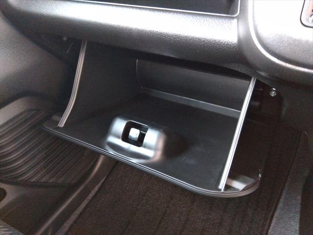 フレアクロスオーバー ＸＳ☆デュアルカメラブレーキサポート☆車検Ｒ１０／８☆禁煙車　８インチナビ☆Ｂｌｕｅｔｏｏｔｈ☆前後ドライブレコーダー☆ビルトインＥＴＣ２．０☆全方位モニター☆パーキングセンサー☆シートヒーター☆レーンキープアシスト☆ＬＥＤヘッドライト＆フォグ☆試乗ＯＫ☆（34枚目）