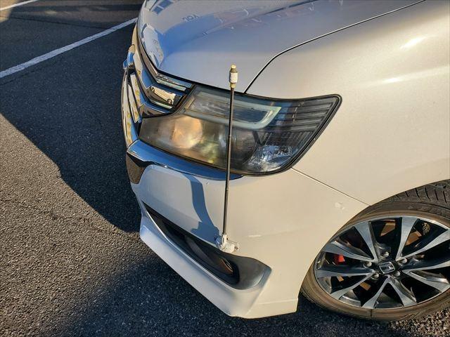 ステップワゴンスパーダ Ｚ　クールスピリット☆９型ナビ☆後席モニター☆バックカメラ☆　☆９インチナビ☆ＴＶ☆フリップダウンモニター☆バックカメラ☆ＥＴＣ☆両側パワースライドドア☆ディスチャージヘッドライト☆ハーフレザー☆クルーズコントロール☆アクティブコーナーリングライト☆試乗ＯＫ☆（8枚目）