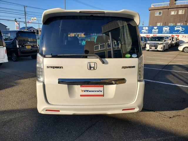 ステップワゴンスパーダ Ｚ　クールスピリット☆９型ナビ☆後席モニター☆バックカメラ☆　☆９インチナビ☆ＴＶ☆フリップダウンモニター☆バックカメラ☆ＥＴＣ☆両側パワースライドドア☆ディスチャージヘッドライト☆ハーフレザー☆クルーズコントロール☆アクティブコーナーリングライト☆試乗ＯＫ☆（40枚目）