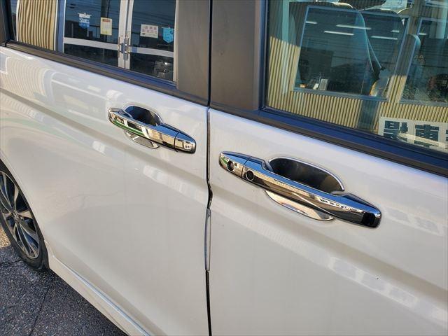 ステップワゴンスパーダ Ｚ　クールスピリット☆９型ナビ☆後席モニター☆バックカメラ☆　☆９インチナビ☆ＴＶ☆フリップダウンモニター☆バックカメラ☆ＥＴＣ☆両側パワースライドドア☆ディスチャージヘッドライト☆ハーフレザー☆クルーズコントロール☆アクティブコーナーリングライト☆試乗ＯＫ☆（54枚目）