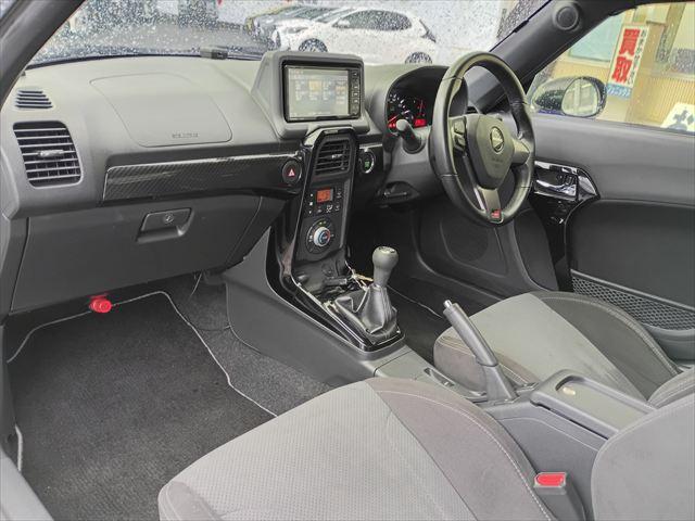 コペン GR スポーツ☆5速MT☆GR専用足回り☆MOMOステ☆ GRフロントスポイラー☆GRサイドスカート☆ロッソモデロマフラー☆エスケレートリアウィング☆ルーフカーボン調ラッピング☆16インチアルミ☆レカロシート☆ナビ☆Bluetooth☆バックカメラ☆(38枚目)