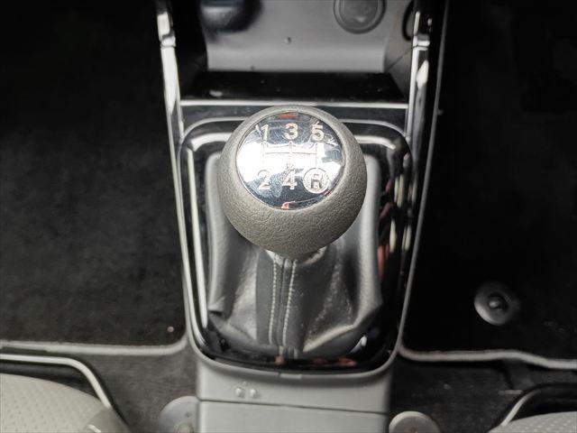 コペン GR スポーツ☆5速MT☆GR専用足回り☆MOMOステ☆ GRフロントスポイラー☆GRサイドスカート☆ロッソモデロマフラー☆エスケレートリアウィング☆ルーフカーボン調ラッピング☆16インチアルミ☆レカロシート☆ナビ☆Bluetooth☆バックカメラ☆(51枚目)