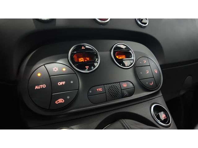 アバルト695 コンペティツィオーネ 登録済未使用車 最終モデル 左ハンドル 5MT 可変バルブ付きレコルトモンツァ イエローbrembo対向4ポッドモノブロックブレーキキャリパー サベルト製カーボンバックシェルセミバケットシート(22枚目)