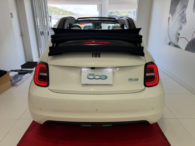 500e オープン 電動トップキャンバストップ 純正ナビ ETC2.0 スマートキー LEDヘッドライド シートヒーター エコレザーシート バックモニター クリアランスソナー ブレーキホールド(9枚目)