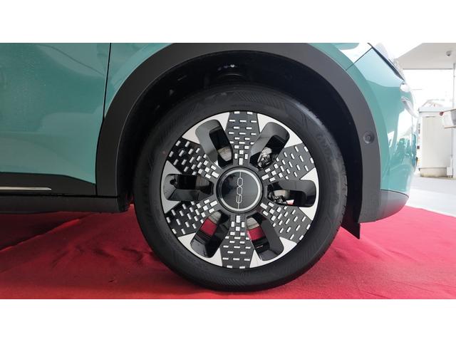 ６００ハイブリッド ラ　プリマ　ターボ　パドルシフト　ＬＥＤヘッドライト　オートフリーハンズアクセス　ナビ　バックカメラ　エコレザーシートＦＩＡＴモノグラム　前席シートヒーター　アクティブクルコン　パワーリアゲート（13枚目）