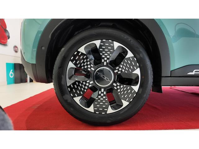 ６００ハイブリッド ラ　プリマ　ターボ　パドルシフト　ＬＥＤヘッドライト　オートフリーハンズアクセス　ナビ　バックカメラ　エコレザーシートＦＩＡＴモノグラム　前席シートヒーター　アクティブクルコン　パワーリアゲート（14枚目）