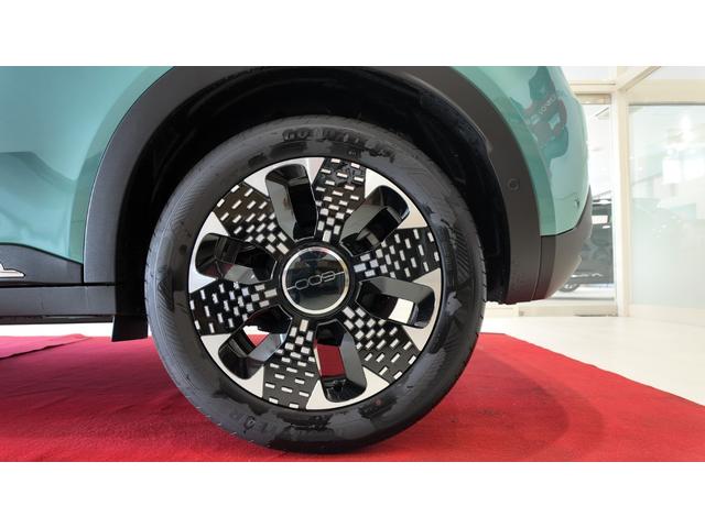 ６００ハイブリッド ラ　プリマ　ターボ　パドルシフト　ＬＥＤヘッドライト　オートフリーハンズアクセス　ナビ　バックカメラ　エコレザーシートＦＩＡＴモノグラム　前席シートヒーター　アクティブクルコン　パワーリアゲート（15枚目）