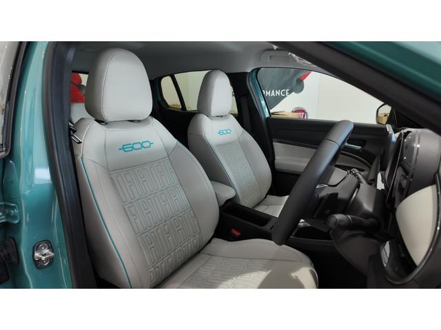 ６００ハイブリッド ラ　プリマ　ターボ　パドルシフト　ＬＥＤヘッドライト　オートフリーハンズアクセス　ナビ　バックカメラ　エコレザーシートＦＩＡＴモノグラム　前席シートヒーター　アクティブクルコン　パワーリアゲート（17枚目）