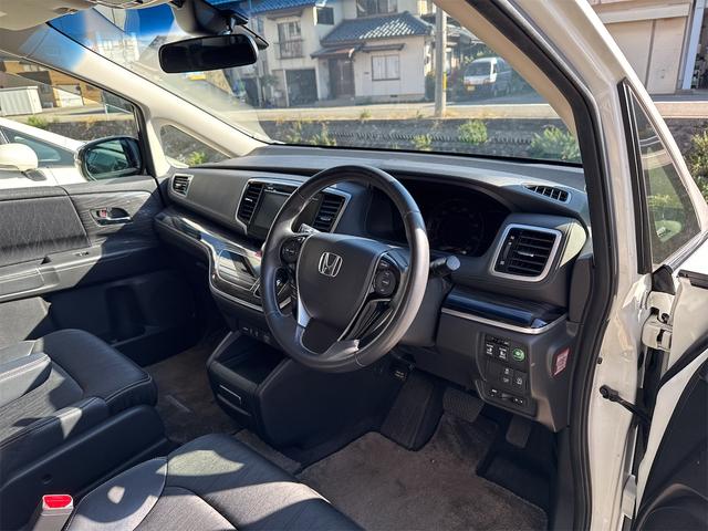 オデッセイ アブソルート ETC バックカメラ TV オートクルーズコントロール 衝突被害軽減システム 両側電動スライドドア オートライト LEDヘッドランプ スマートキー アイドリングストップ 後席モニター 3列シート(2枚目)