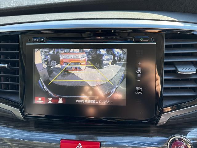 オデッセイ アブソルート ETC バックカメラ TV オートクルーズコントロール 衝突被害軽減システム 両側電動スライドドア オートライト LEDヘッドランプ スマートキー アイドリングストップ 後席モニター 3列シート(5枚目)