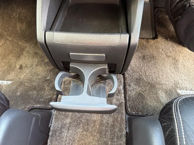 オデッセイ アブソルート ETC バックカメラ TV オートクルーズコントロール 衝突被害軽減システム 両側電動スライドドア オートライト LEDヘッドランプ スマートキー アイドリングストップ 後席モニター 3列シート(46枚目)