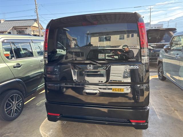 バモス M 4WD 両側スライドドア キーレスエントリー AT CD アルミホイール 衝突安全ボディ エアコン パワーステアリング パワーウィンドウ(14枚目)