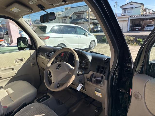 バモス M 4WD 両側スライドドア キーレスエントリー AT CD アルミホイール 衝突安全ボディ エアコン パワーステアリング パワーウィンドウ(28枚目)