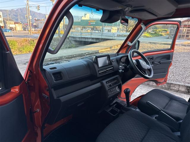 お車の知識がなくても大丈夫です!皆様のご来店をスタッフ一同、心よりお待ちしております。