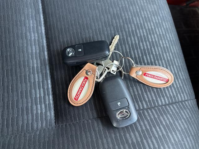 ご覧いただきありがとうございます♪気になったお車がありましたらお気軽にお電話をください♪