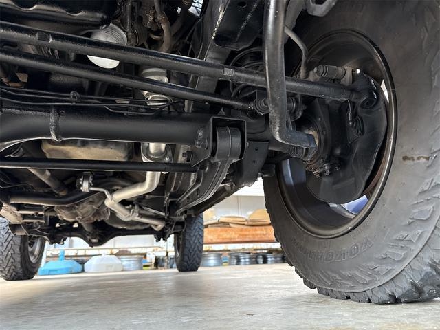 ジムニー ワイルドウインド 4WD ETC ナビ TV キーレスエントリー 電動格納ミラー シートヒーター AT ABS ルーフレール アルミホイール 衝突安全ボディ エアコン パワーウィンドウ(28枚目)