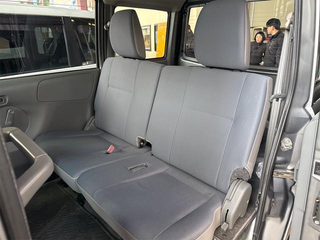 ミニキャブバン ブラボー　４ＷＤ　ハイルーフ　ＭＴ　両側スライドドア　アルミホイール　エアコン　パワーステアリング　パワーウィンドウ　運転席エアバッグ　ＣＤ（22枚目）