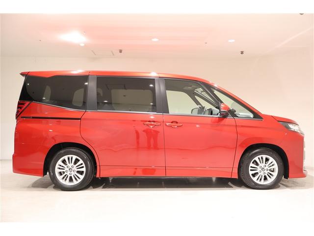 ノア Ｓ－Ｇ　フルセグ　ＤＶＤ再生　ミュージックプレイヤー接続可　後席モニター　バックカメラ　衝突被害軽減システム　ＥＴＣ　両側電動スライド　ＬＥＤヘッドランプ　乗車定員８人　３列シート（7枚目）