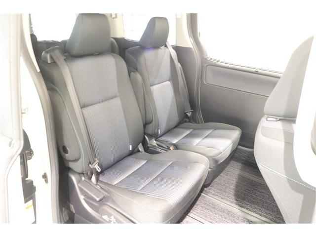 ヴォクシー ZS 煌II 4WD フルセグ メモリーナビ DVD再生 ミュージックプレイヤー接続可 後席モニター バックカメラ 衝突被害軽減システム ETC 両側電動スライド LEDヘッドランプ ウオークスルー 乗車定員7人(31枚目)