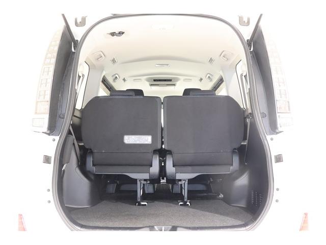 ヴォクシー ZS 煌II 4WD フルセグ メモリーナビ DVD再生 ミュージックプレイヤー接続可 後席モニター バックカメラ 衝突被害軽減システム ETC 両側電動スライド LEDヘッドランプ ウオークスルー 乗車定員7人(33枚目)