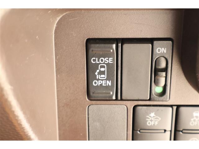 人気の助手席側（歩道側）電動スライドドアが付いています！小さなお子様が見えるご家庭では隣の車にドアが当たらないか心配…そんな悩みも解消されます。スイッチで開閉も出来ます！挟み込みにはご注意下さいませ。