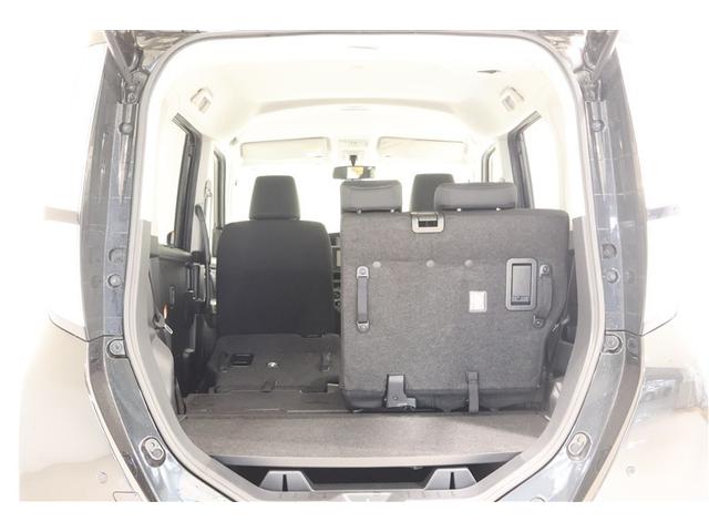 便利な６：４分割可倒式シートです。収納と乗車人数のバランスに優れています♪荷物の大きさに応じたラゲージスペースをフレキシブルに作り出せるので、シーンに応じた使い方ができます♪