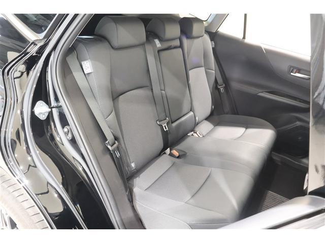 ゆとりある広々とした車内空間は、ドライブを始め買い物やレジャーなど、幅広く活躍します。一人でもみんなとでもお出かけを楽しみましょう！