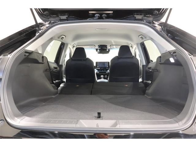 ■リヤシート■　　リヤシート左右を倒すことで大きな荷物も積み込み可能です。