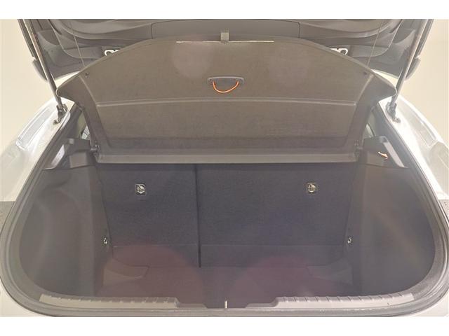 カローラスポーツ Ｇ　Ｚ　ミュージックプレイヤー接続可　バックカメラ　衝突被害軽減システム　ドラレコ　ＬＥＤヘッドランプ　フルエアロ　アイドリングストップ（30枚目）