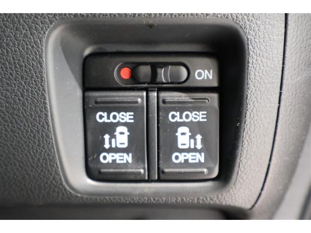 N-BOXカスタム G・Lパッケージ 4WD フルセグ メモリーナビ DVD再生 ミュージックプレイヤー接続可 バックカメラ ETC 両側電動スライド HIDヘッドライト アイドリングストップ(23枚目)