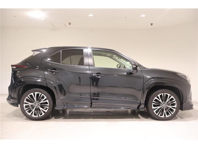 ヤリスクロス Ｚ　フルセグ　メモリーナビ　ＤＶＤ再生　ミュージックプレイヤー接続可　バックカメラ　衝突被害軽減システム　ＥＴＣ　ＬＥＤヘッドランプ　ワンオーナー　フルエアロ（7枚目）