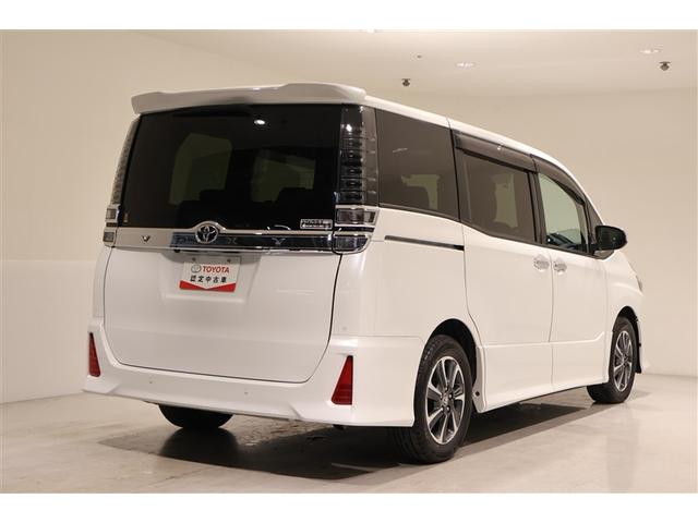 ヴォクシー ZS 煌III フルセグ メモリーナビ DVD再生 ミュージックプレイヤー接続可 後席モニター バックカメラ 衝突被害軽減システム ETC 両側電動スライド LEDヘッドランプ ウオークスルー 乗車定員8人(5枚目)