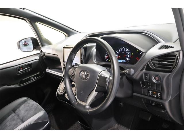 ヴォクシー ZS 煌III フルセグ メモリーナビ DVD再生 ミュージックプレイヤー接続可 後席モニター バックカメラ 衝突被害軽減システム ETC 両側電動スライド LEDヘッドランプ ウオークスルー 乗車定員8人(13枚目)