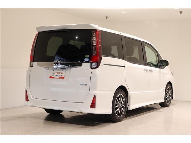 ノア Si ダブルバイビー 4WD フルセグ メモリーナビ DVD再生 ミュージックプレイヤー接続可 後席モニター バックカメラ 衝突被害軽減システム ETC 両側電動スライド LEDヘッドランプ ウオークスルー 乗車定員7人(5枚目)