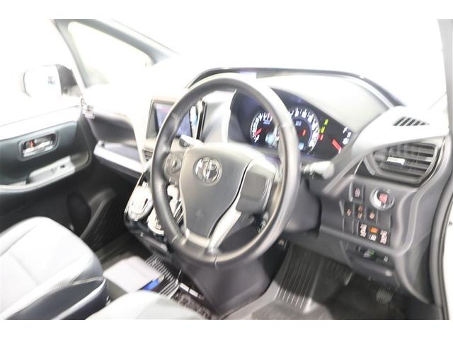 ノア Si ダブルバイビー 4WD フルセグ メモリーナビ DVD再生 ミュージックプレイヤー接続可 後席モニター バックカメラ 衝突被害軽減システム ETC 両側電動スライド LEDヘッドランプ ウオークスルー 乗車定員7人(13枚目)