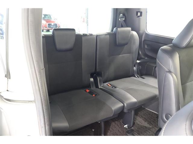 ノア Si ダブルバイビー 4WD フルセグ メモリーナビ DVD再生 ミュージックプレイヤー接続可 後席モニター バックカメラ 衝突被害軽減システム ETC 両側電動スライド LEDヘッドランプ ウオークスルー 乗車定員7人(32枚目)