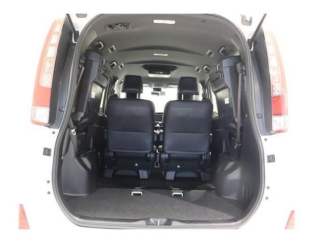 ノア Si ダブルバイビー 4WD フルセグ メモリーナビ DVD再生 ミュージックプレイヤー接続可 後席モニター バックカメラ 衝突被害軽減システム ETC 両側電動スライド LEDヘッドランプ ウオークスルー 乗車定員7人(35枚目)