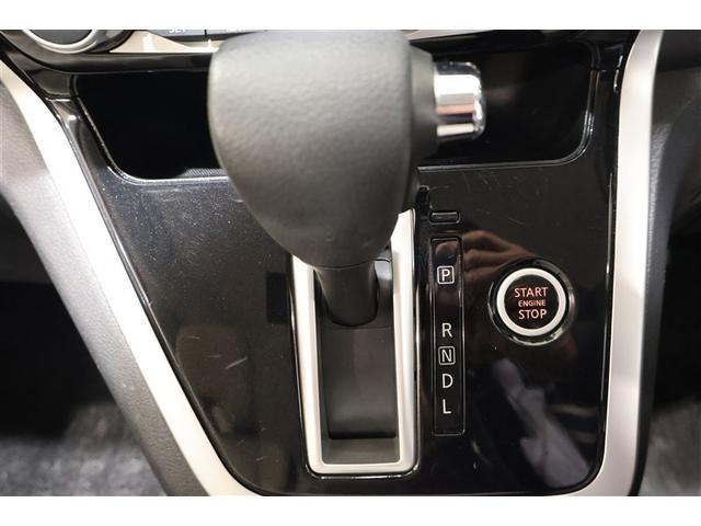 セレナ ハイウェイスター　ＶセレクションＩＩ　４ＷＤ　フルセグ　メモリーナビ　ＤＶＤ再生　ミュージックプレイヤー接続可　バックカメラ　衝突被害軽減システム　ＥＴＣ　両側電動スライド　ＬＥＤヘッドランプ　ウオークスルー　乗車定員８人　３列シート（21枚目）