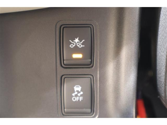 セレナ ハイウェイスター　ＶセレクションＩＩ　４ＷＤ　フルセグ　メモリーナビ　ＤＶＤ再生　ミュージックプレイヤー接続可　バックカメラ　衝突被害軽減システム　ＥＴＣ　両側電動スライド　ＬＥＤヘッドランプ　ウオークスルー　乗車定員８人　３列シート（23枚目）