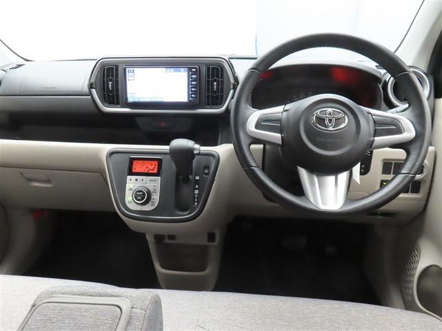 ぜひ展示車の運転席に座ってみてください。