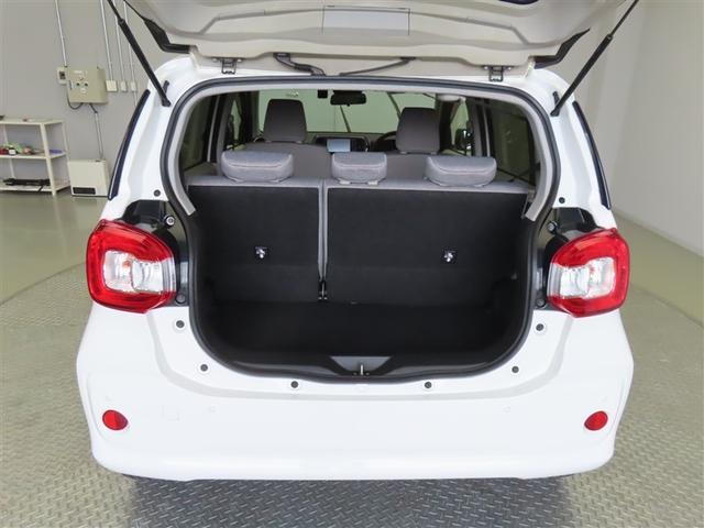 バックドアの開口部が大きく、使いやすいラゲージです。