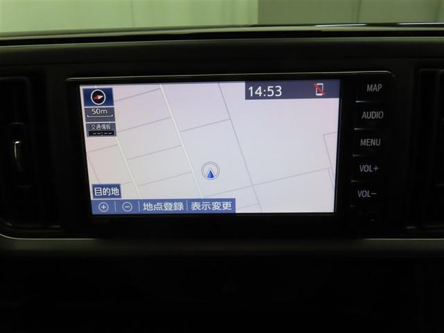 ＳＤメモリーナビを装備しています。行き先を入力したら目的地まで音声案内してくれます。