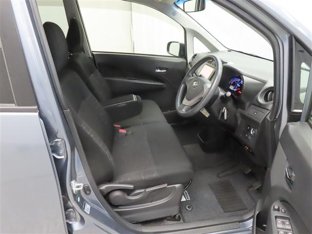 ゆったり座って頂けるフロントベンチシートです。